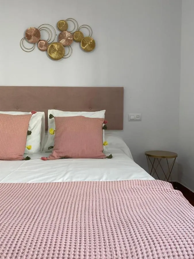Apartamentos Turísticos Carmencita Bolonia